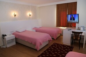 Minibar, blackout curtains, soundproofing, free WiFi