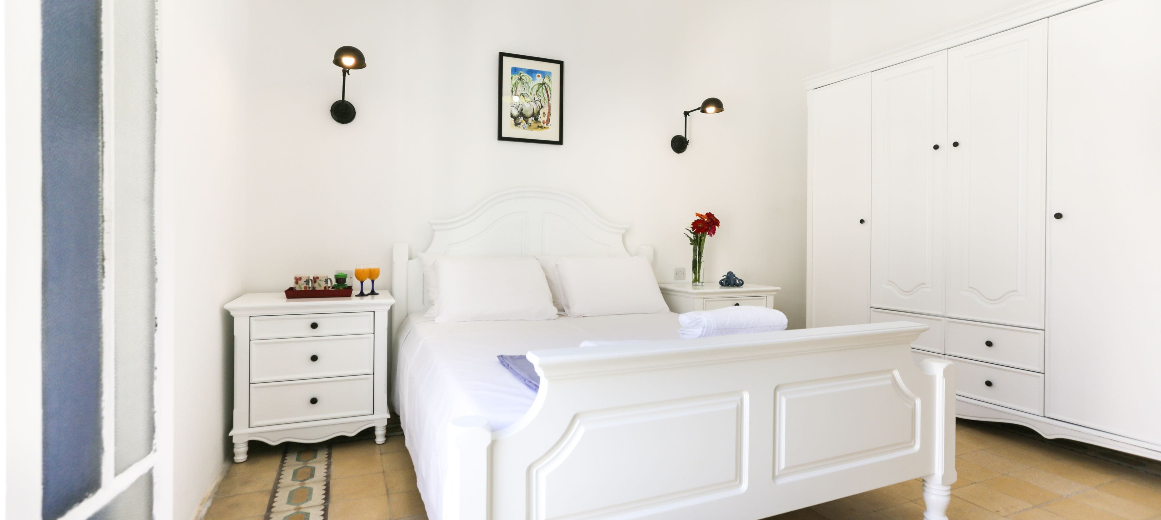 Foto - House of Pomegranates by Holi