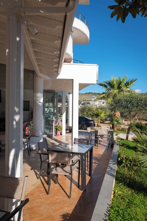 Restaurant - Hotel Mariksel (Ksamil)