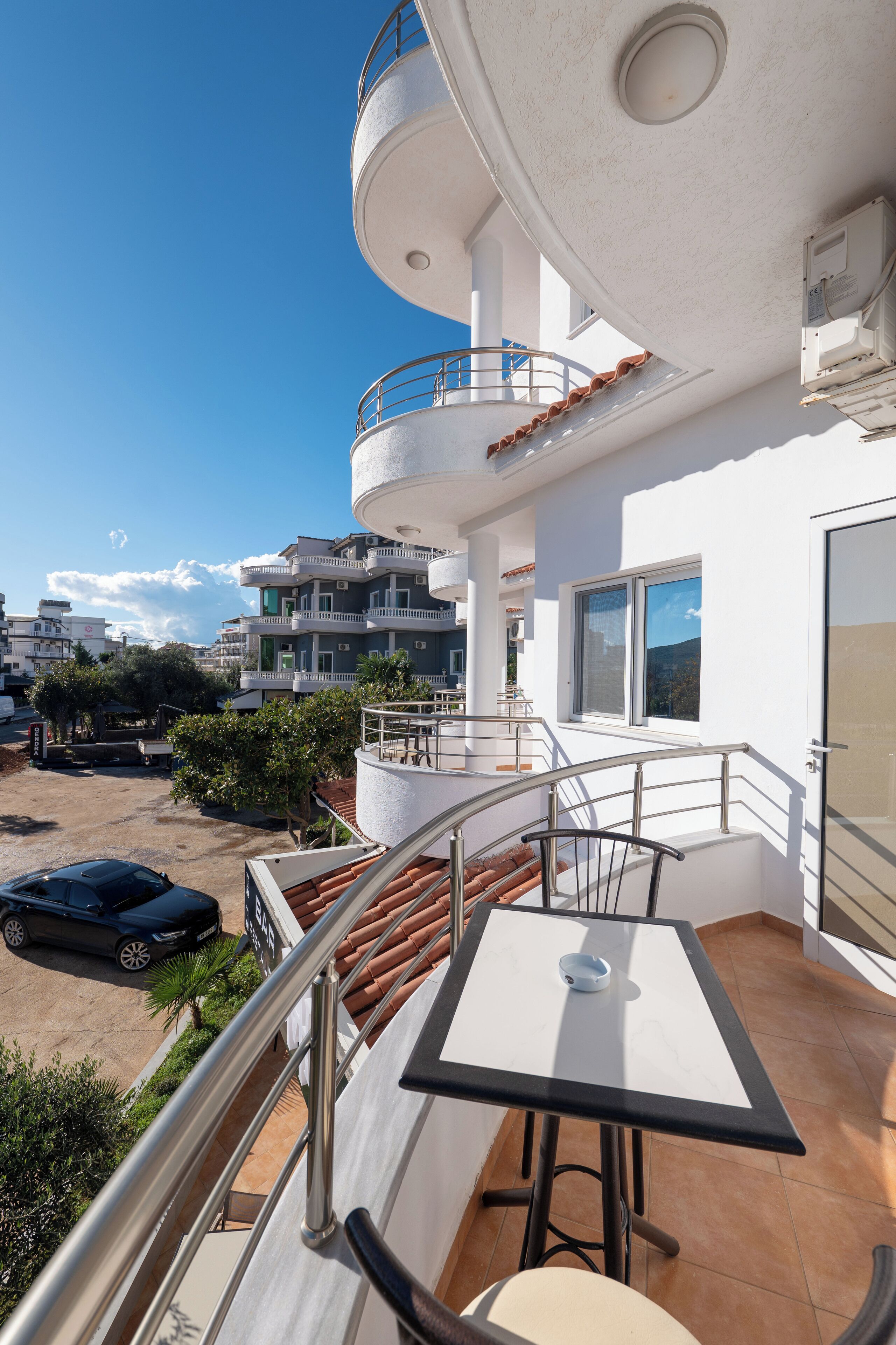 Deluxe driepersoonskamer | Balkon