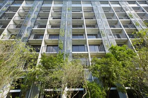Exterior - Floral · Blossom Sathorn Hospitality Bangkok (Bangkok)