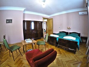Deluxe-Doppel- oder -Zweibettzimmer