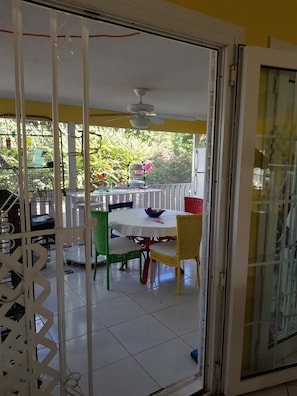 Outdoor dining - Bajamar (Freeport)