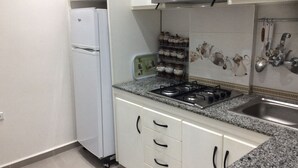 Luxury Apartment, 2 Bedrooms, Smoking | Private kitchen - Apt Casa North (Tangier)