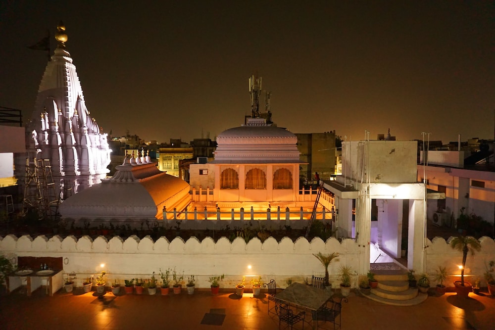 Nirvana Home by null