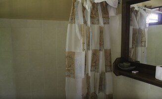 Standard Cabin, 1 Queen Bed, Non Smoking | Bathroom | Shower, free toiletries, towels