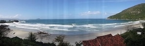 On the beach - Matadeiro - Beautiful beachfront house, fully equipped and perfect for relaxing. (Florianópolis)