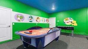 Luxury House, Multiple Beds, Non Smoking | Children's theme room