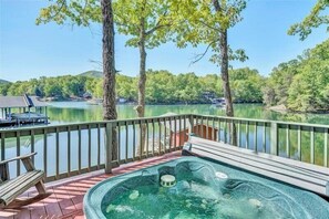 Baignoire à remous extérieure