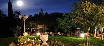 Villa mit großem Garten in den Chianti-Hügeln