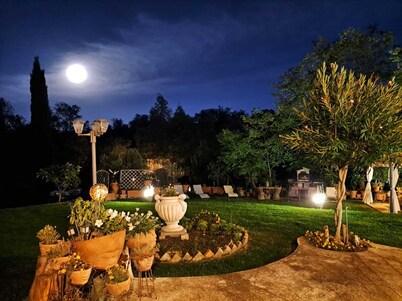 Villa with large garden in the Chianti hills