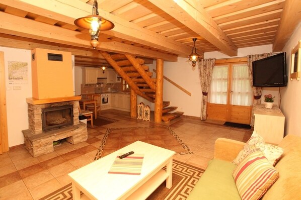 Chalet | Wohnbereich | Flachbildfernseher