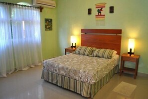 1 bedroom, iron/ironing board, travel cot, Internet - Comfortable, spacious ground floor apt with pool (Puerto Morelos)