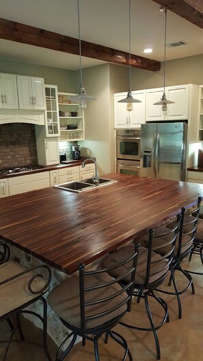 Fridge, microwave, oven, stovetop - Private Home On 2 Acres, with hot tub and firepit! (Dripping Springs)