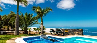 La Capellana Rural House mit privatem beheiztem Pool, Sauna und Meerblick