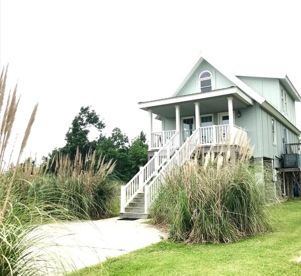 Exterior - Peaceful Gulf Getaway - Close to Old Town Bay St Louis (Bay St Louis)