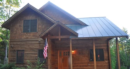 Luxurious Mountain Cabin near Okemo with High-End Modern Amenities for up to 12