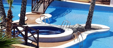 Piscine couverte