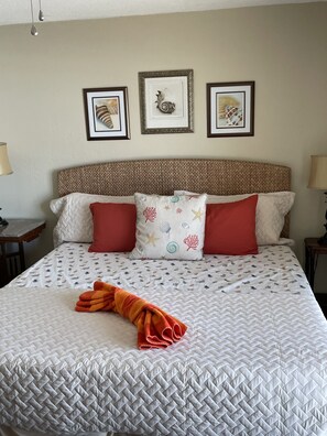 2 slaapkamers, een strijkplank/strijkijzer, gratis wifi, beddengoed