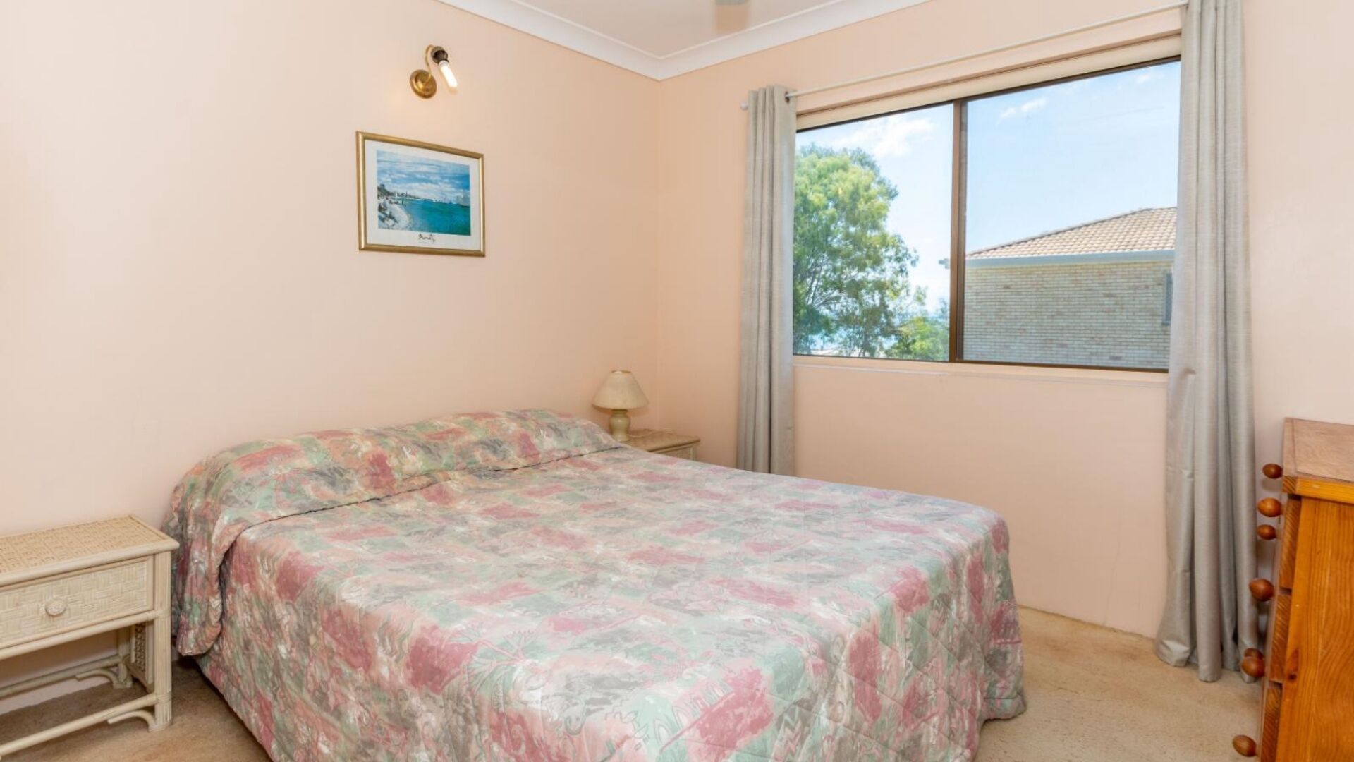 3 bedrooms, iron/ironing board