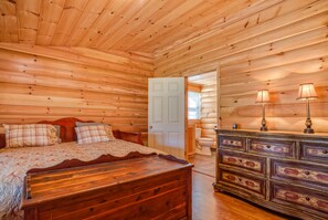 4 bedrooms, iron/ironing board, travel cot, free WiFi