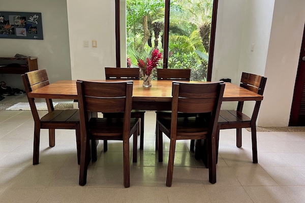 Dining room with greenery and privacy