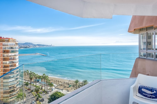 SEAFRONT. MALAGUETA II. PARHAAT, WIFI, NÄKYMÄ MALAGUETA BEACH, ALKUUN ..