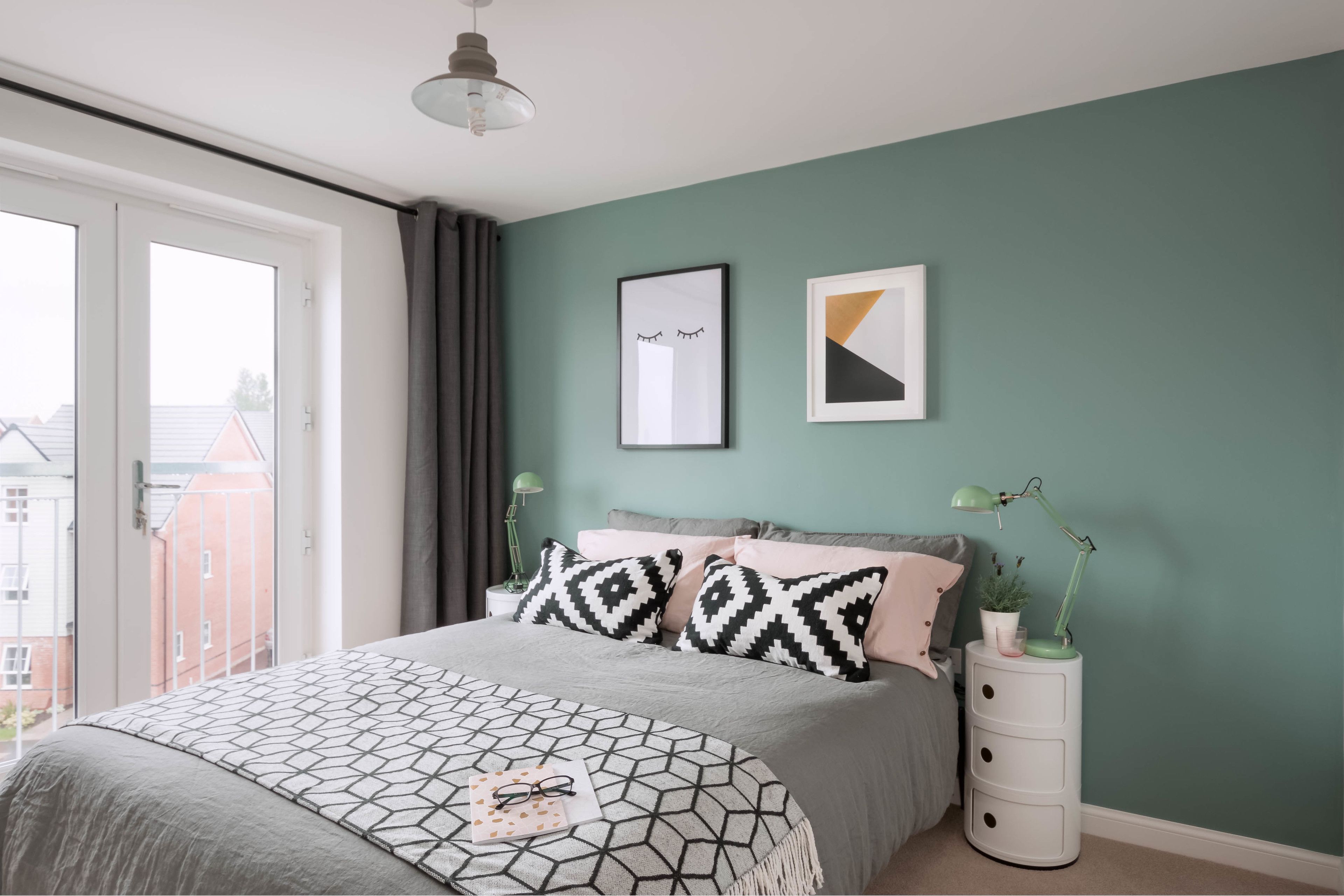 Canalside Scandinavian Flat | 2 bedrooms, individually decorated, individually furnished