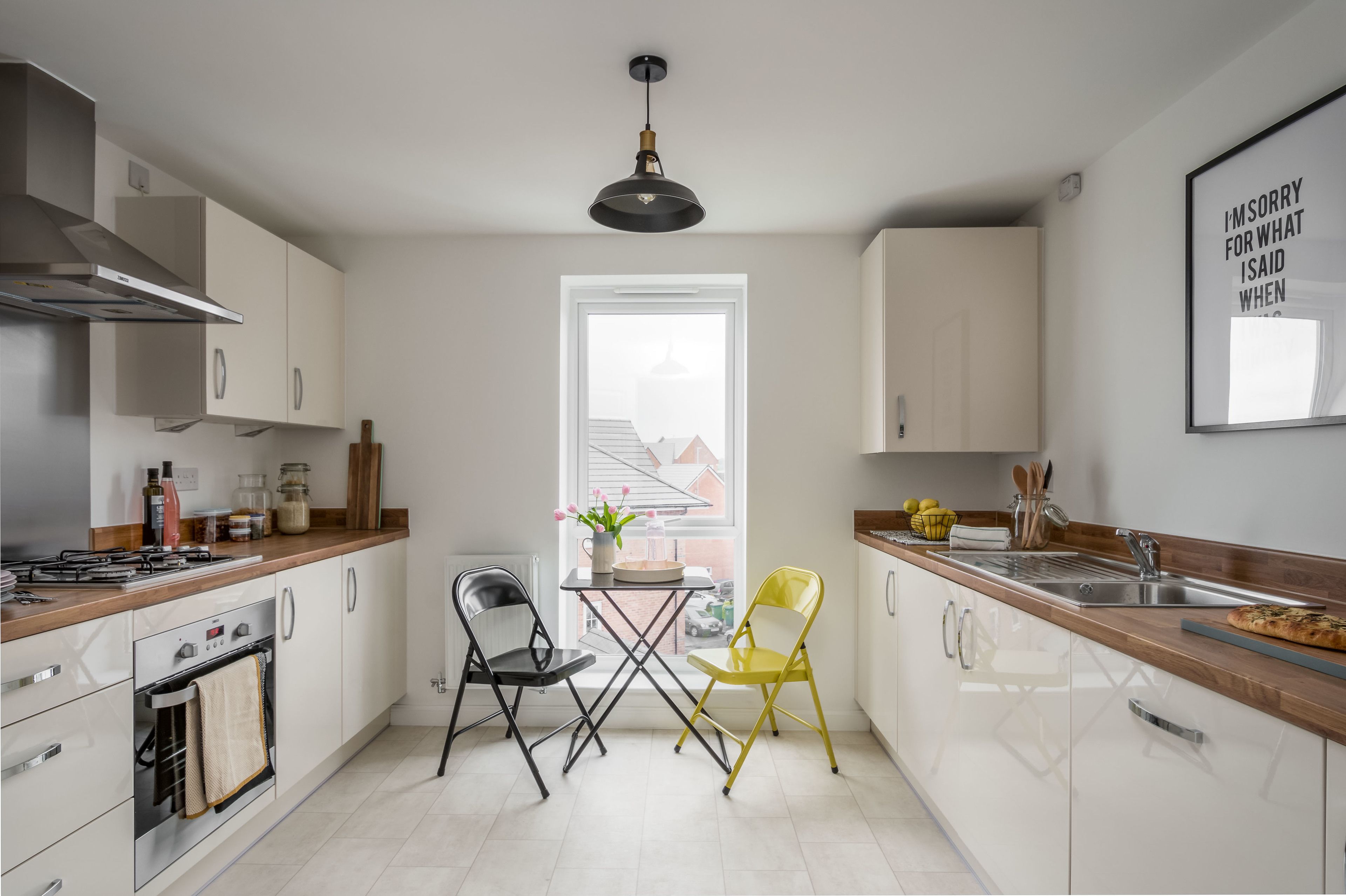 Canalside Scandinavian Flat | Private kitchen | Fridge, microwave, oven, stovetop