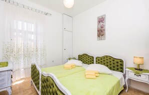 2 bedrooms, free WiFi, bed sheets