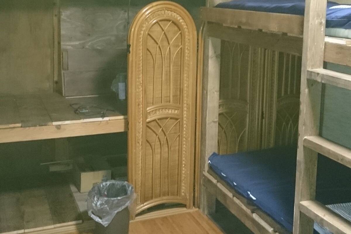 Fælles sovesal - kun kvinder