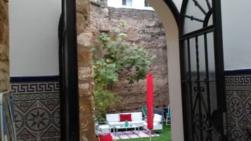 Enceinte de lâhĂ©bergement