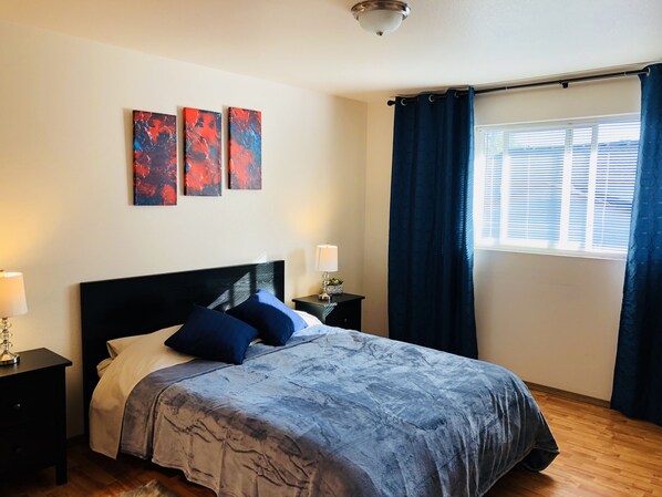 3 bedrooms, iron/ironing board, Internet, bed sheets