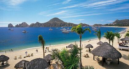 Luxus-Penthouse mit Meerblick am Strand von Medano