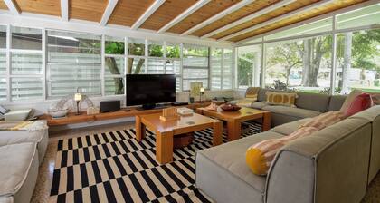 Midcentury Modern 3 BR - With Pool in Sarasota, Close to Beaches! # VR25-00134