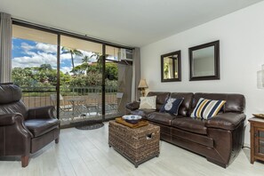 Smart TV, reproductor de DVD, libros, videoteca