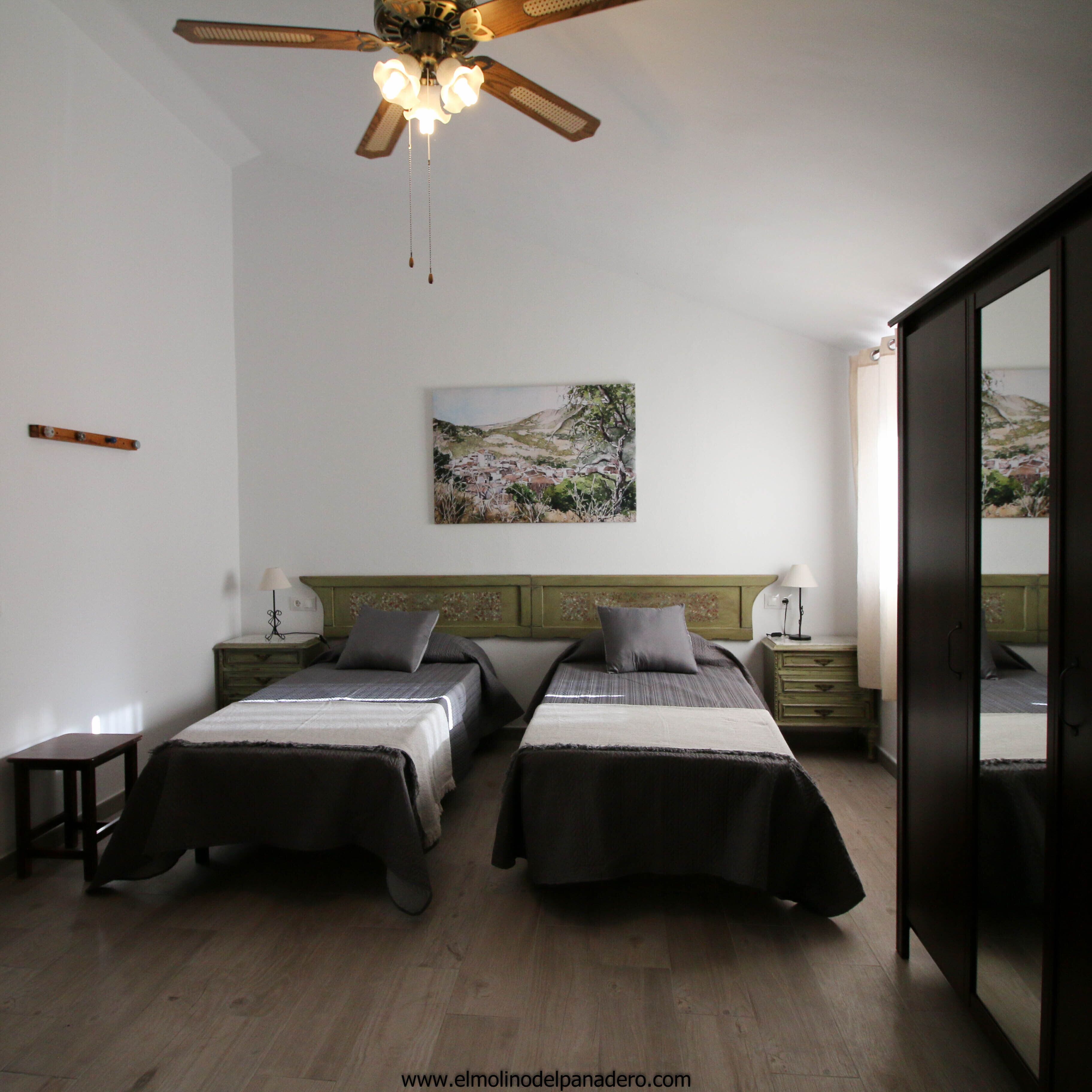 4 slaapkamers, reisbedje, gratis wifi, beddengoed