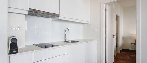 Fridge, microwave, coffee/tea maker, electric kettle