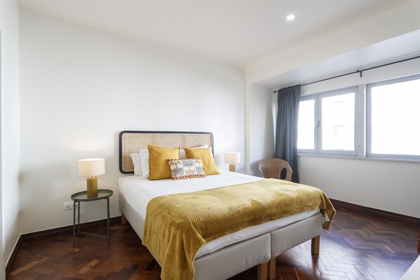 1 chambre, fer et planche à repasser, accès au Wi-Fi (inclus)