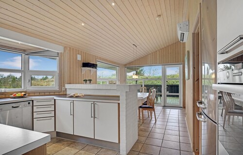 Awesome home in Hovborg with sauna