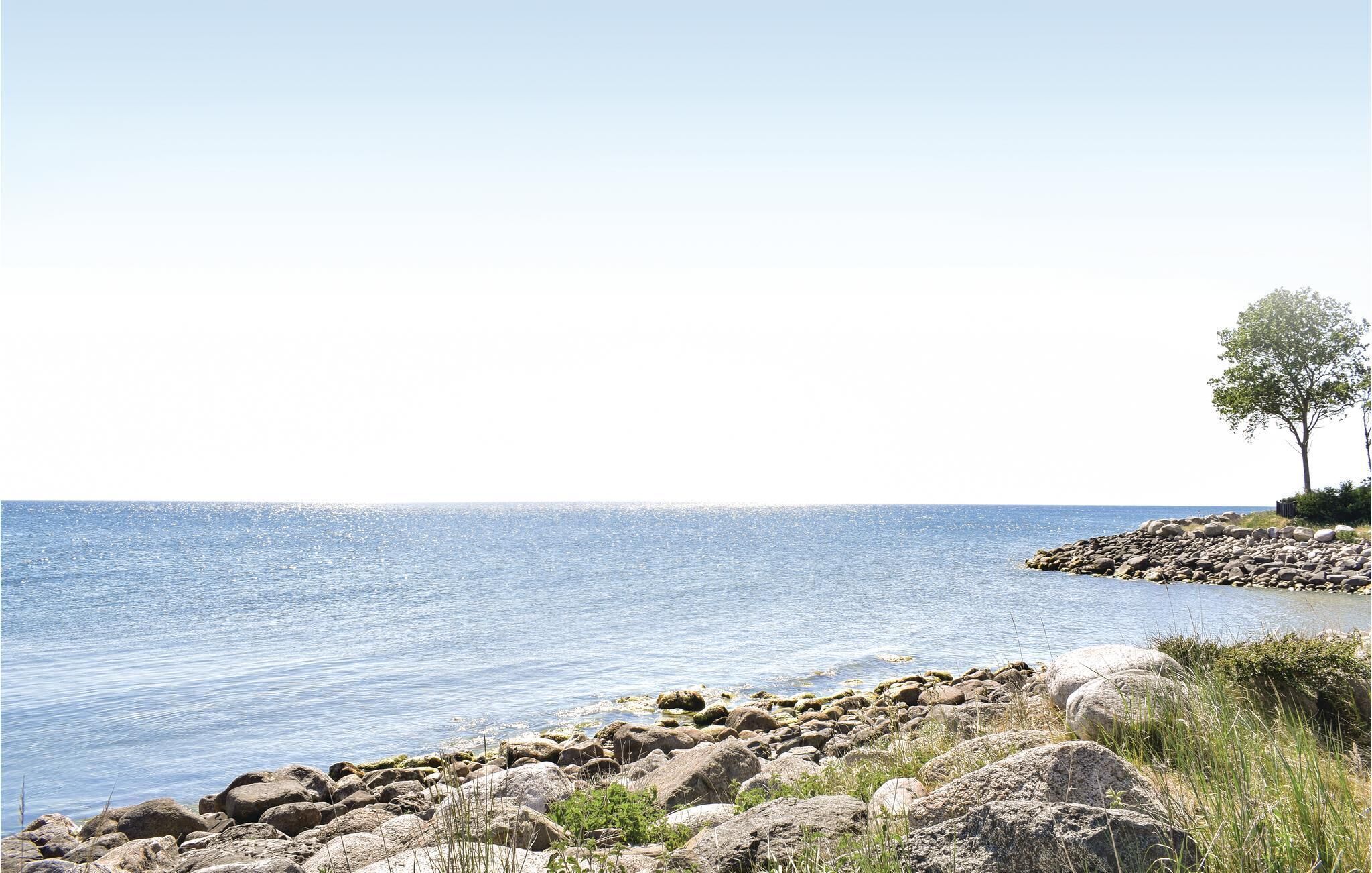 Plage à proximité, pêche sur place