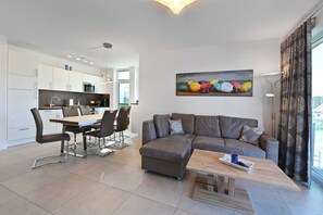 Unclassified image, 2 of 23, button - Sun deck, Germany (Glowe)