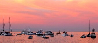 Villa Casablanca w/Harbor View B37