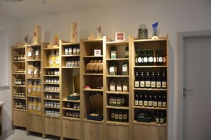 Gift shop