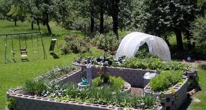 Huone parvekkeella - Ermi / Pracher