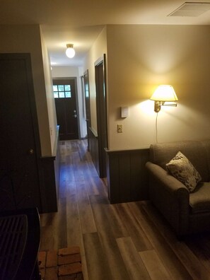 Interior - ☆ SKI ON & OFF! ☆ Spruce Glen Cabin 1 on Great Eastern w/AC, Sauna, Fireplace (Killington)