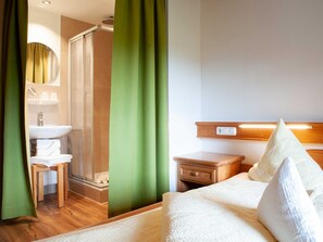 1 bedroom, in-room safe, desk, WiFi - Single room Rottach-Egern - Gästehaus Webermohof (Rottach-Egern)