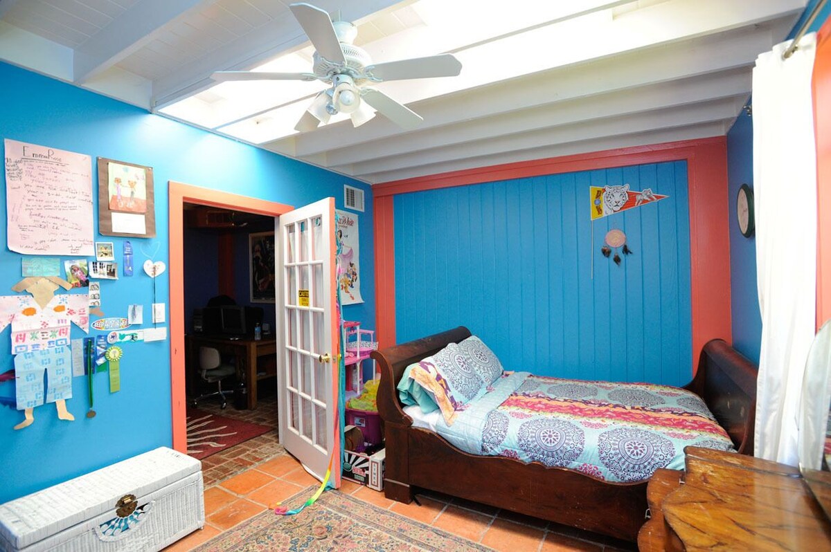 Photo 21 of Cool Blue Private Pool! Rare Secluded 1940s Estate