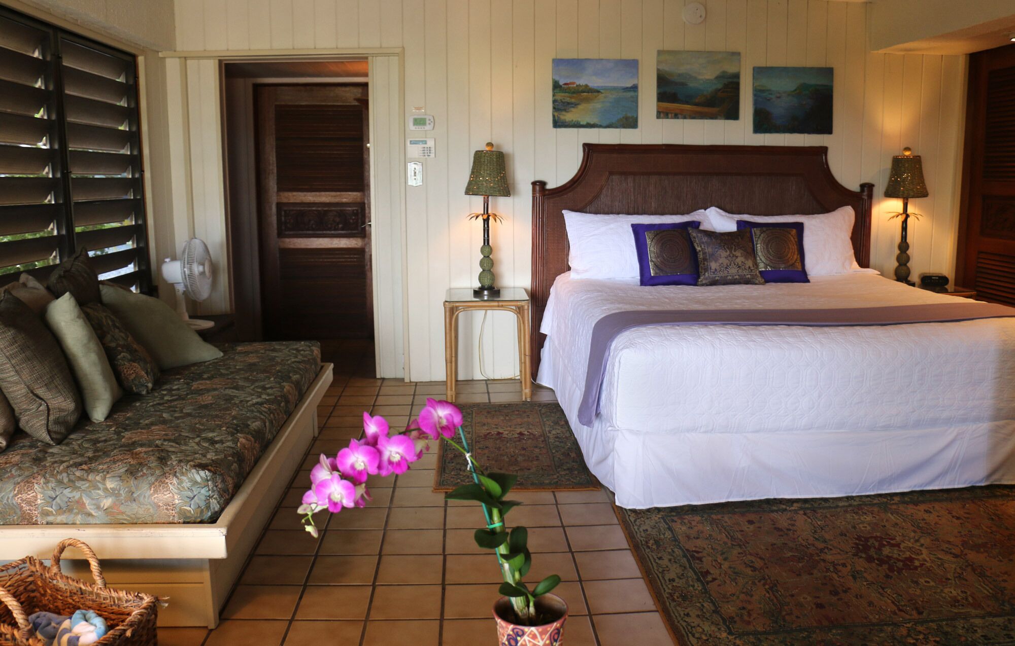 3 bedrooms, in-room safe, desk, iron/ironing board