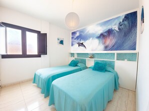 2 chambres, fer et planche à repasser, Wi-Fi gratuit, draps fournis